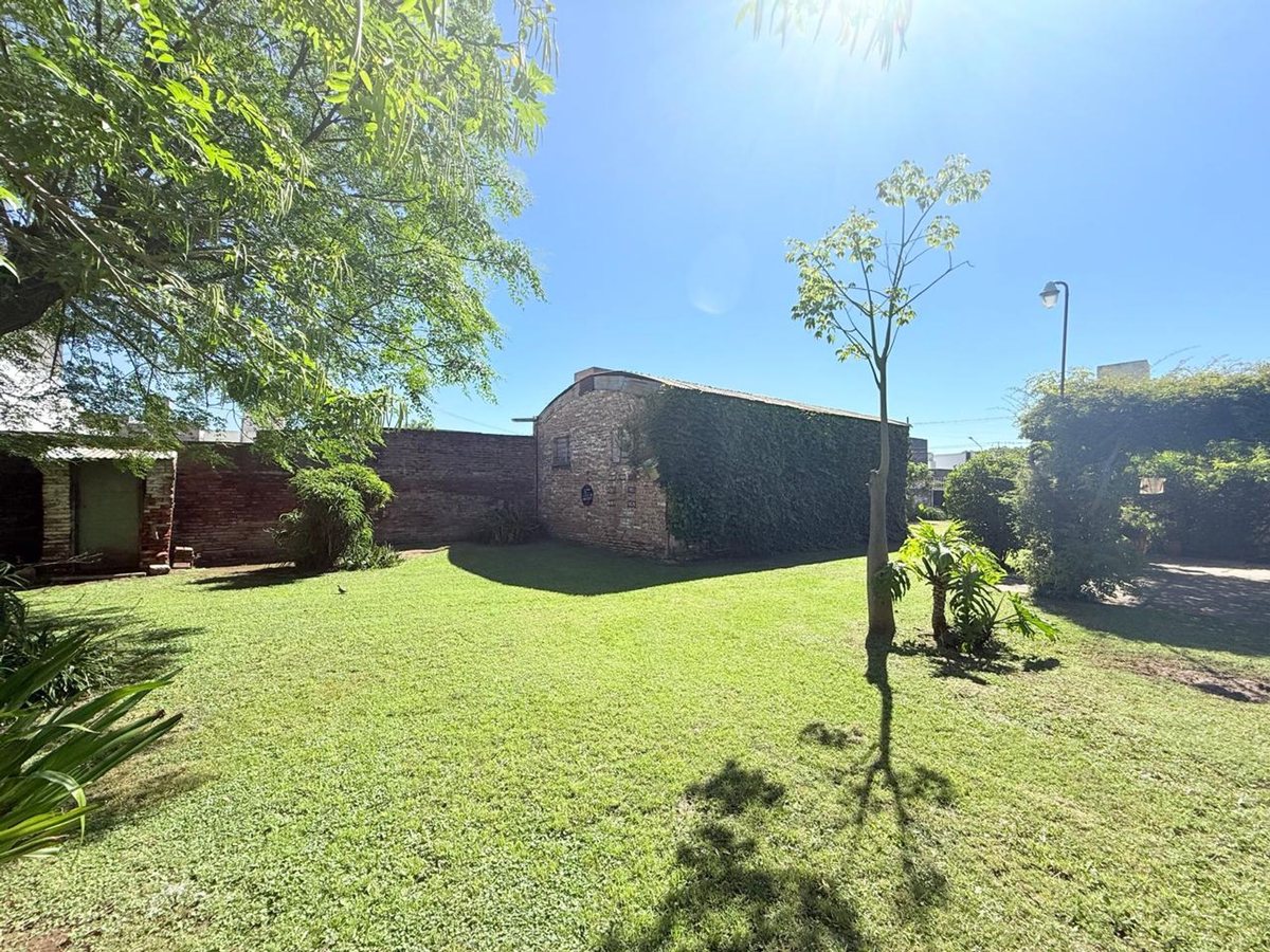 Foto 28 — CASA EN VENTA EN PERGAMINO CON PARQUE Y GALPON