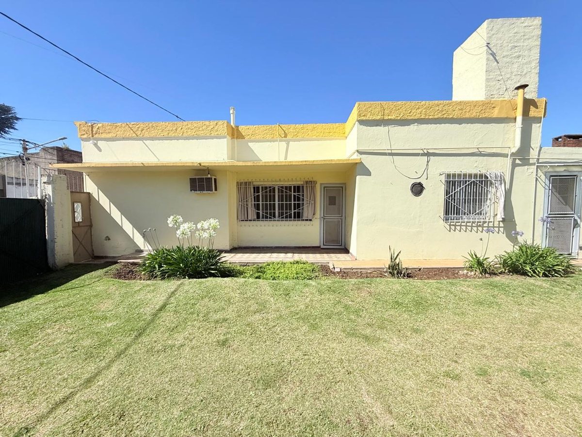 Foto 33 — CASA EN VENTA EN PERGAMINO CON PARQUE Y GALPON