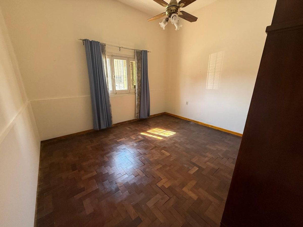 Foto 8 — CASA EN VENTA EN PERGAMINO CON PARQUE Y GALPON
