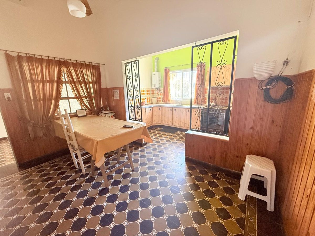 Foto 6 — CASA EN VENTA EN PERGAMINO CON PARQUE Y GALPON