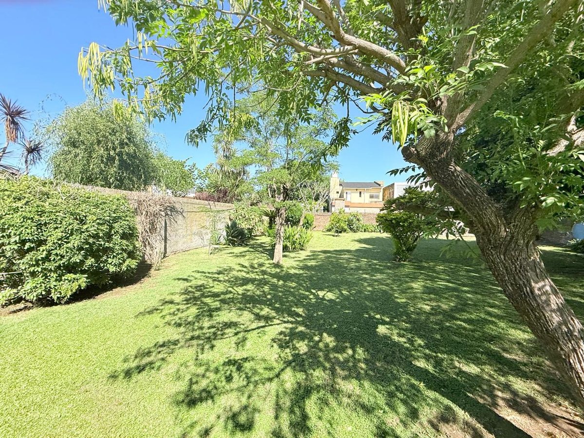 Foto 30 — CASA EN VENTA EN PERGAMINO CON PARQUE Y GALPON