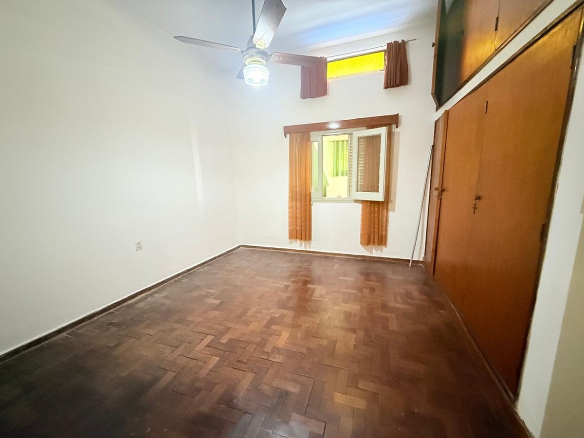 Foto 12 — CASA EN VENTA EN PERGAMINO CON PARQUE Y GALPON