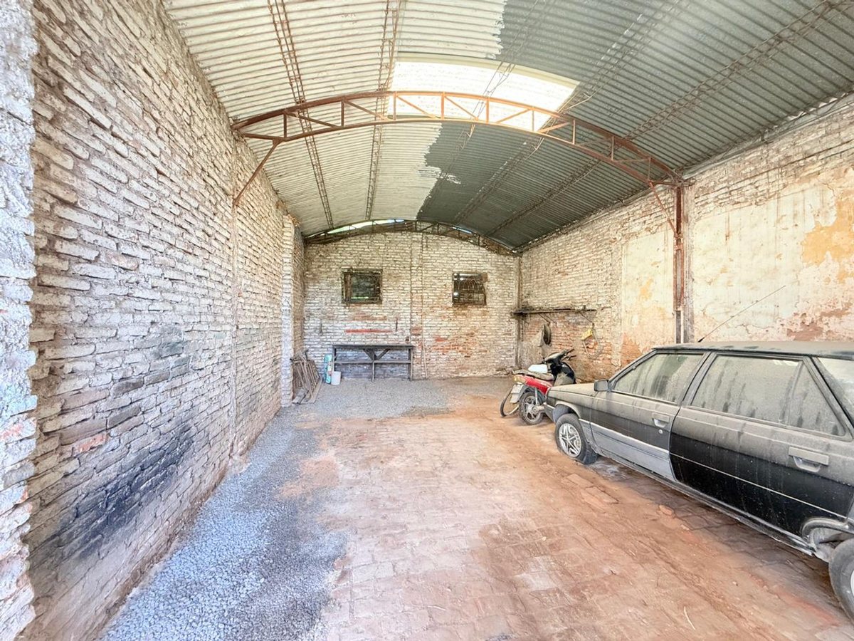 Foto 37 — CASA EN VENTA EN PERGAMINO CON PARQUE Y GALPON
