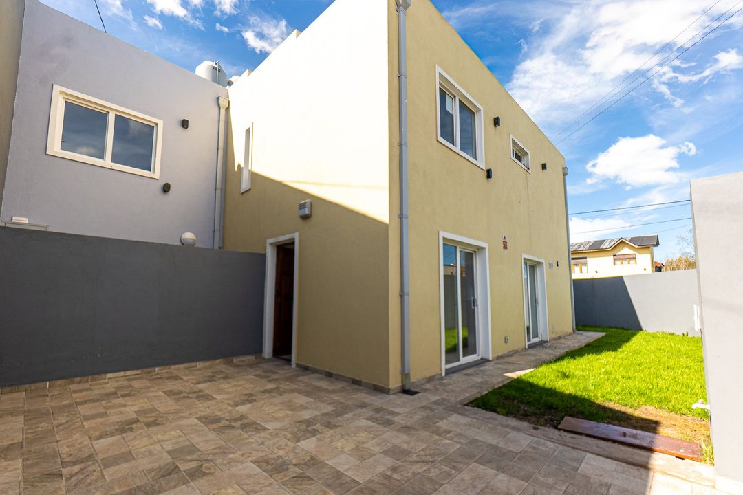 ALQUILER DUPLEX 3 AMBIENTES LOS PINARES A ESTRENAR