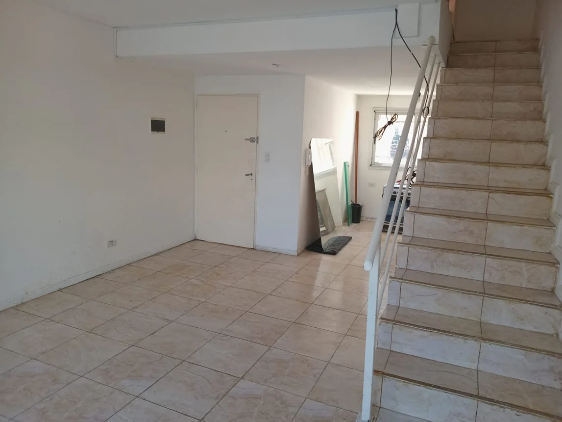 Departamento de 3 ambientes en venta en Liniers, Montiel 1400, foto 2