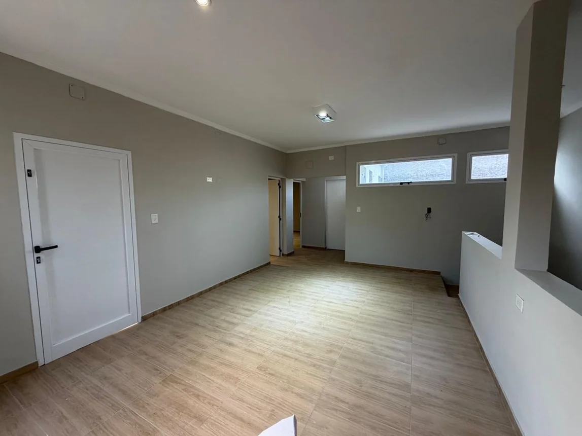Casa de 3 ambientes en venta en Santa Fe, Padilla 2700, foto 4