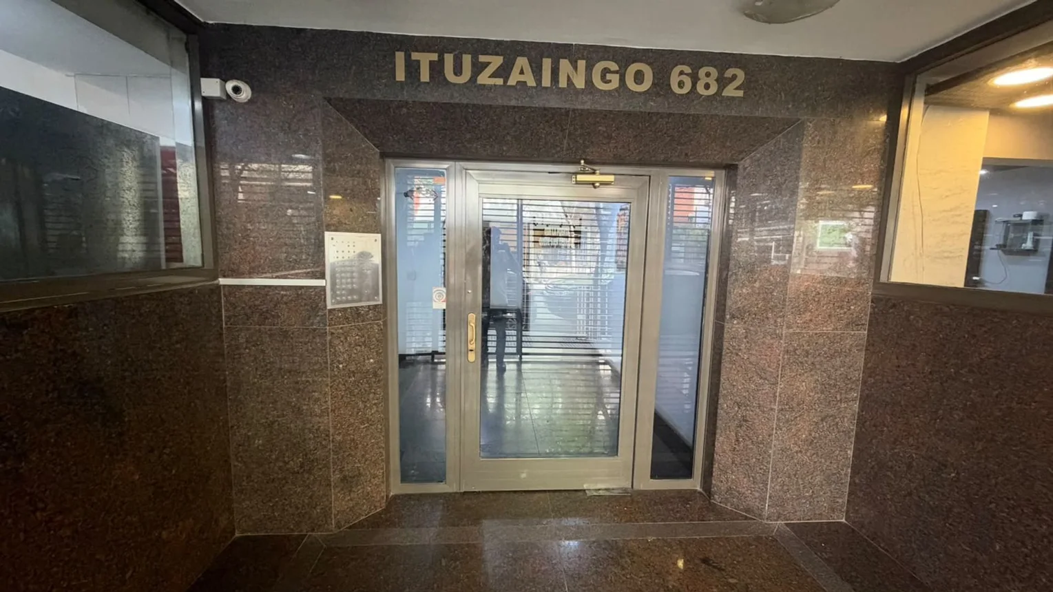 Departamento de 4 ambientes en alquiler en Córdoba, Ituzaingó 600, foto 5