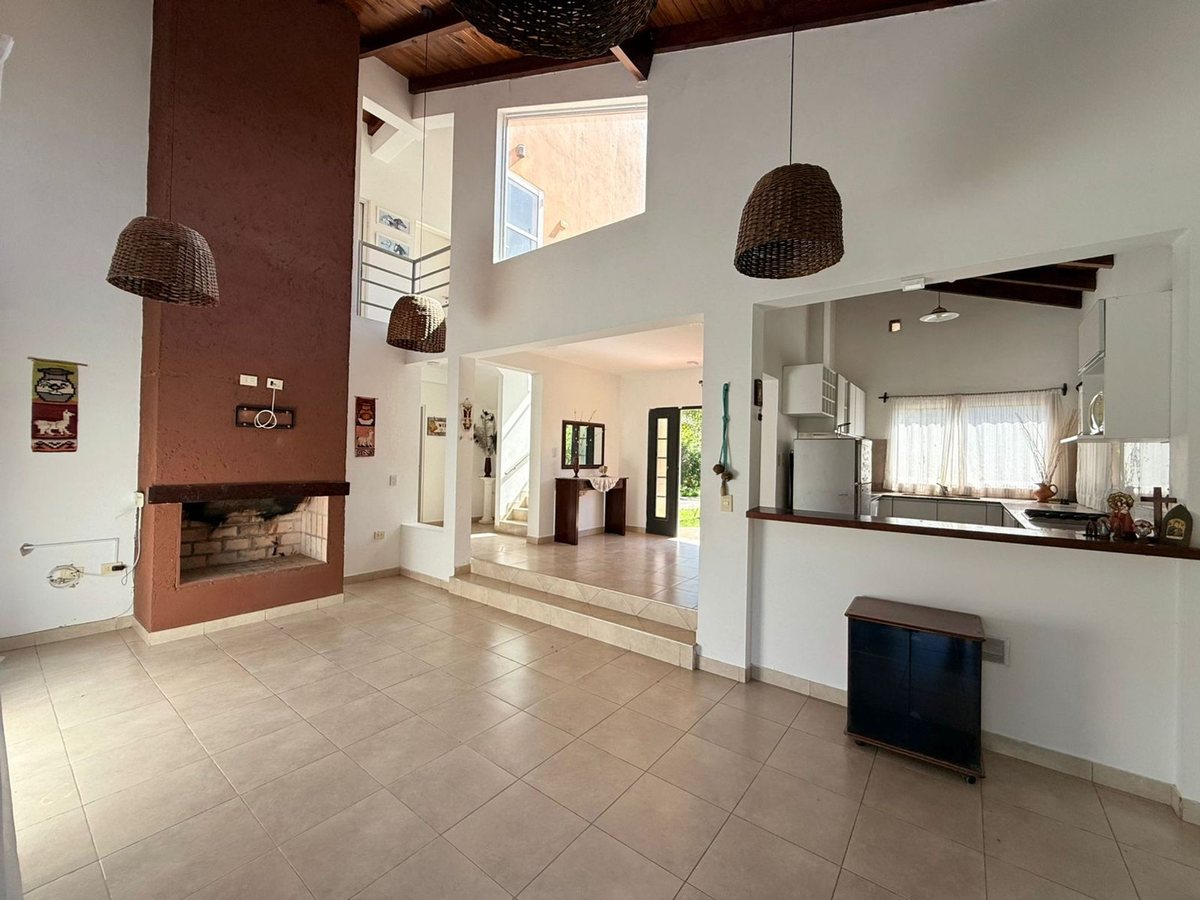 CASA VENTA APTA CREDITO CON PILETA SAN LUIS - foto 2