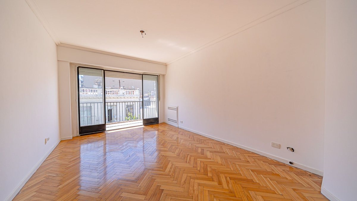 Foto 3 — VENTA DEPARTAMENTO 4 AMBIENTES MONSERRAT BALCON