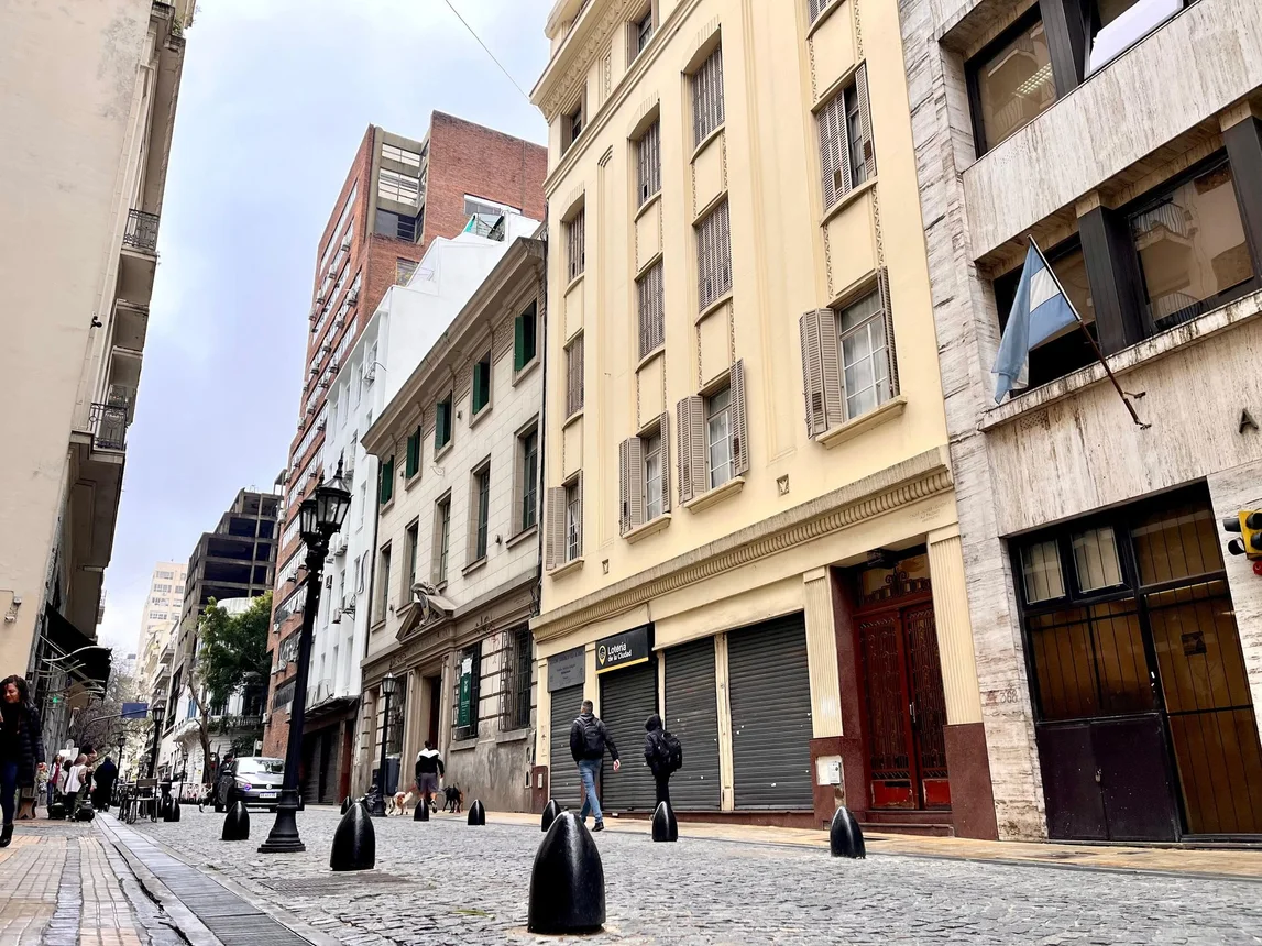 Departamento de 3 ambientes en alquiler en Monserrat, Bolívar 300, foto 2
