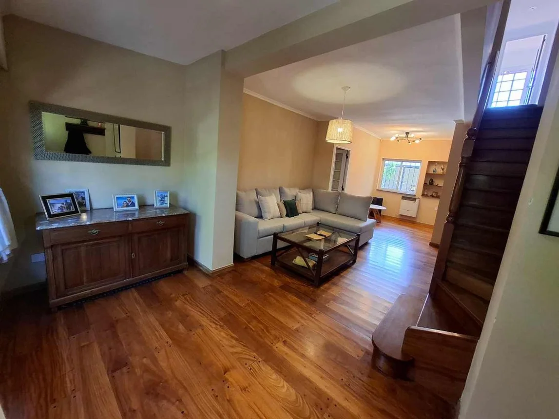 Casa de 6 ambientes en venta en José Mármol, Bernardo de Irigoyen 800, foto 3