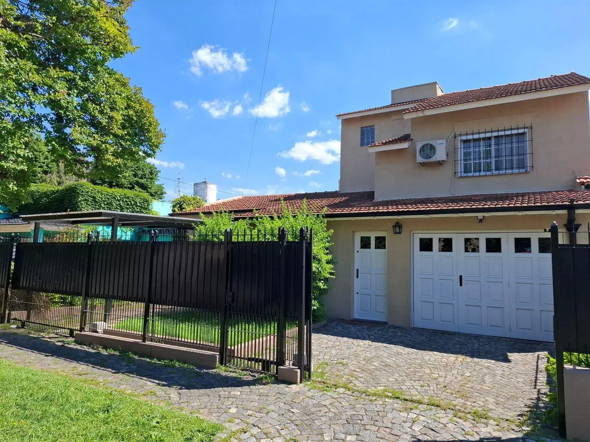 Casa de 6 ambientes en venta en José Mármol, Bernardo de Irigoyen 800, foto 2