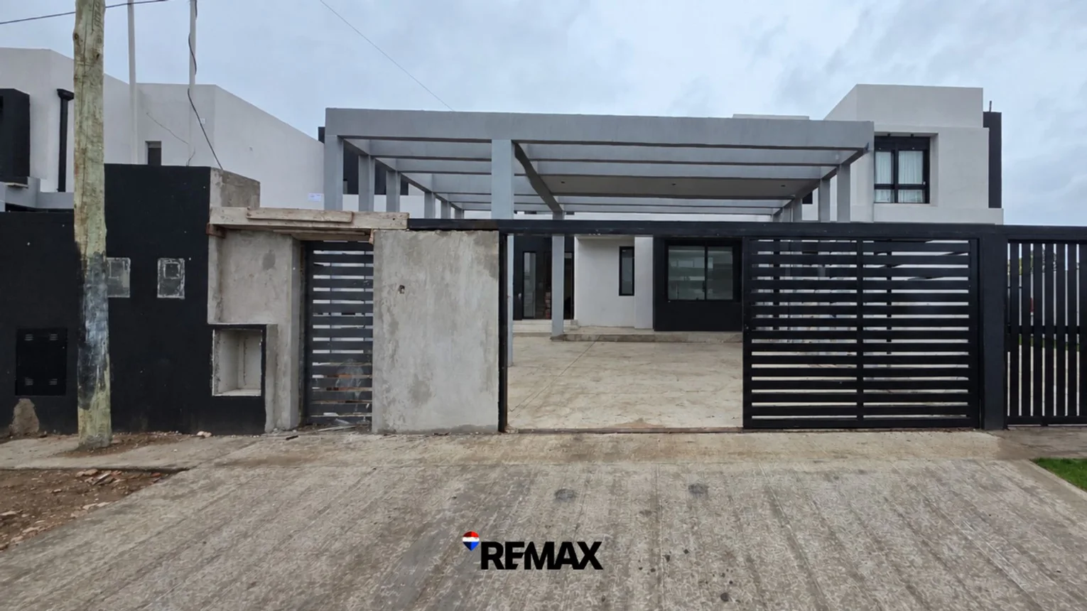 Casa dúplex de 4 ambientes en venta en Bahía Blanca, Las Heras 2600, foto 2
