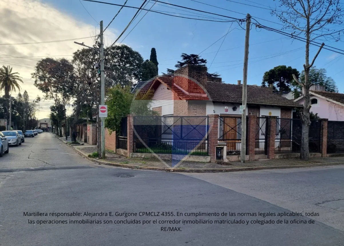 Casa en venta en Adrogué, foto 2