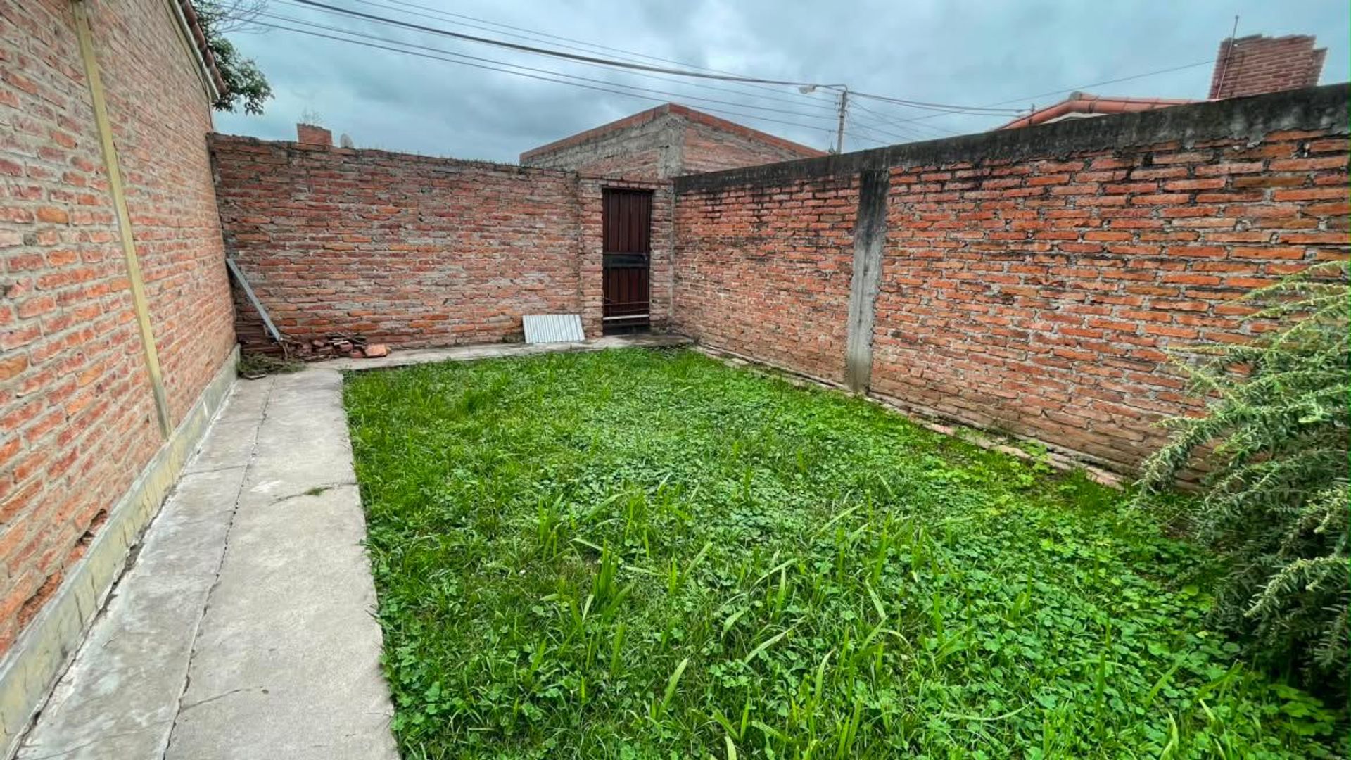 CASA VENTA BARRIO SANTA ANA ZONA SUR 3 DORMITORIOS - foto 11