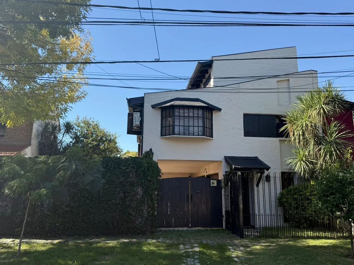 Casa dúplex de 4 ambientes en venta en Martínez, Puerto Rico 2500, foto 3