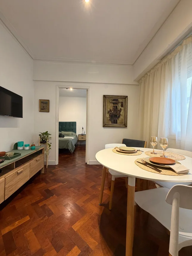 Departamento de 2 ambientes en alquiler en Monserrat, Hipólito Yrigoyen 700, foto 3