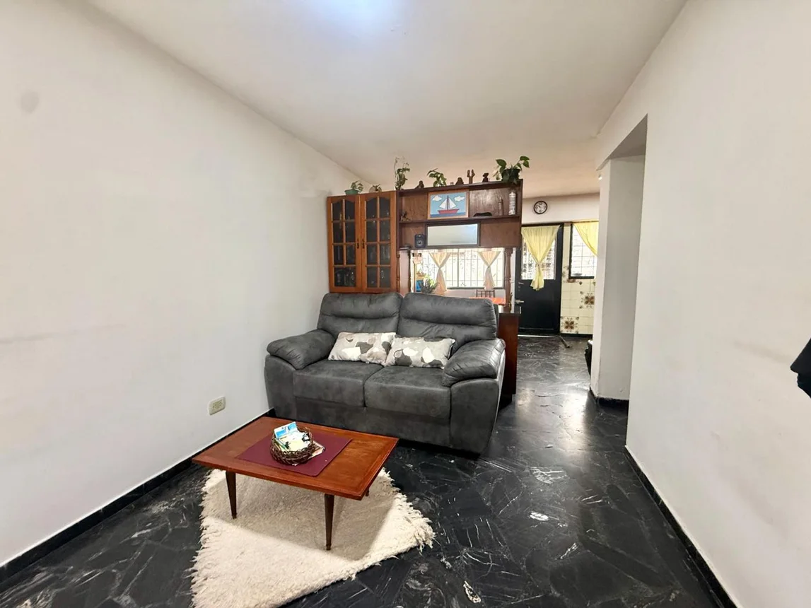 Casa de 4 ambientes en venta en San Antonio de Padua, El Triunfo 400, foto 4