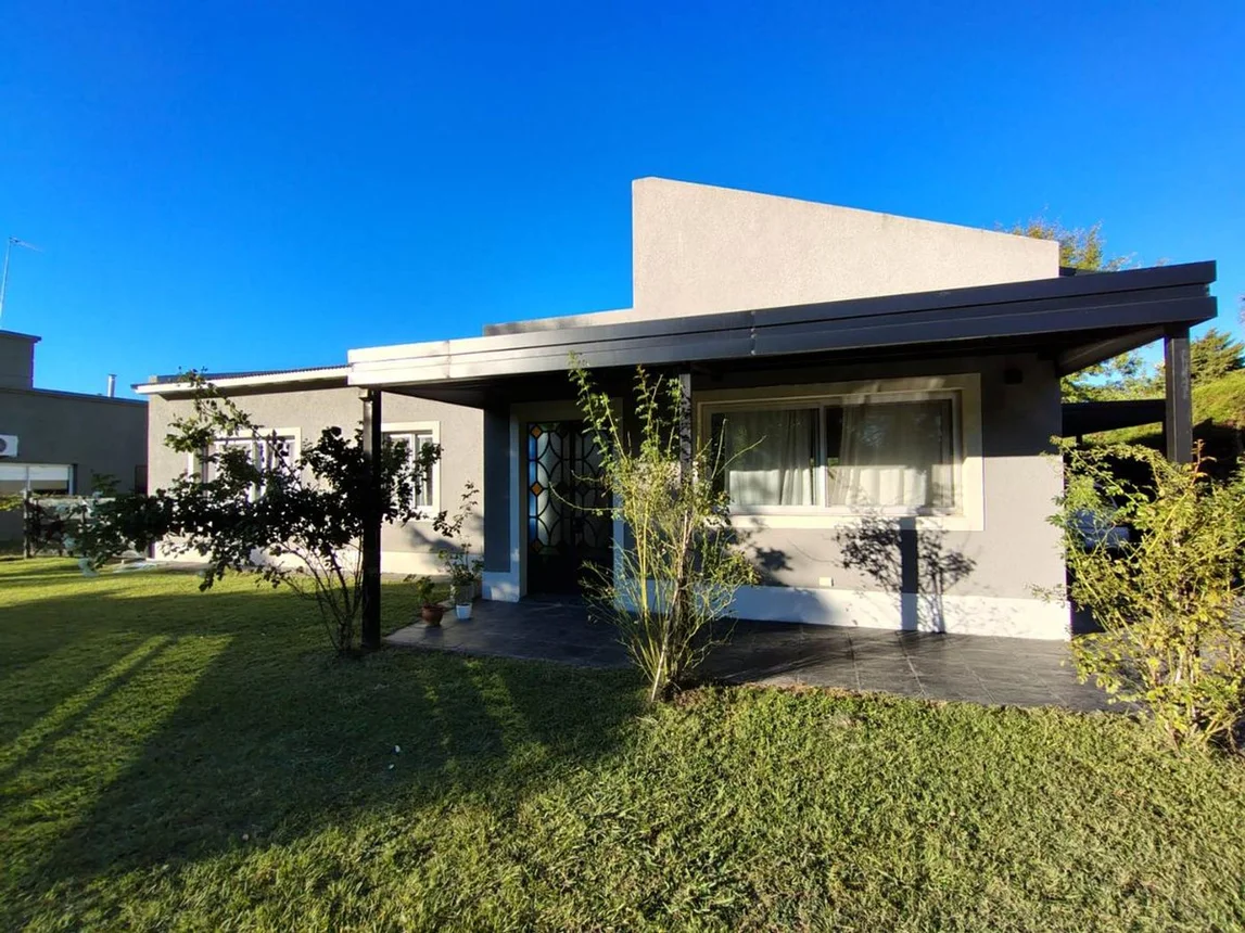 Casa en venta en Pilar, foto 3