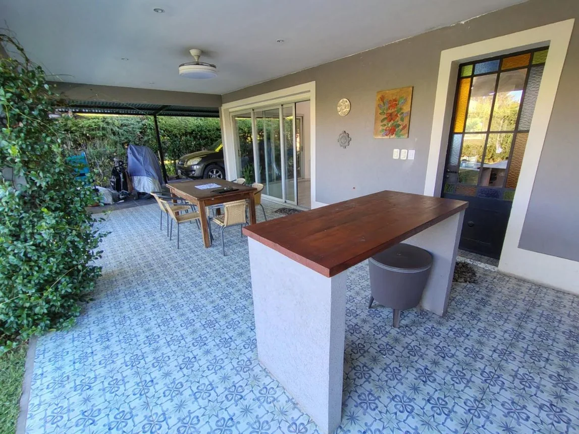 Casa en venta en Pilar