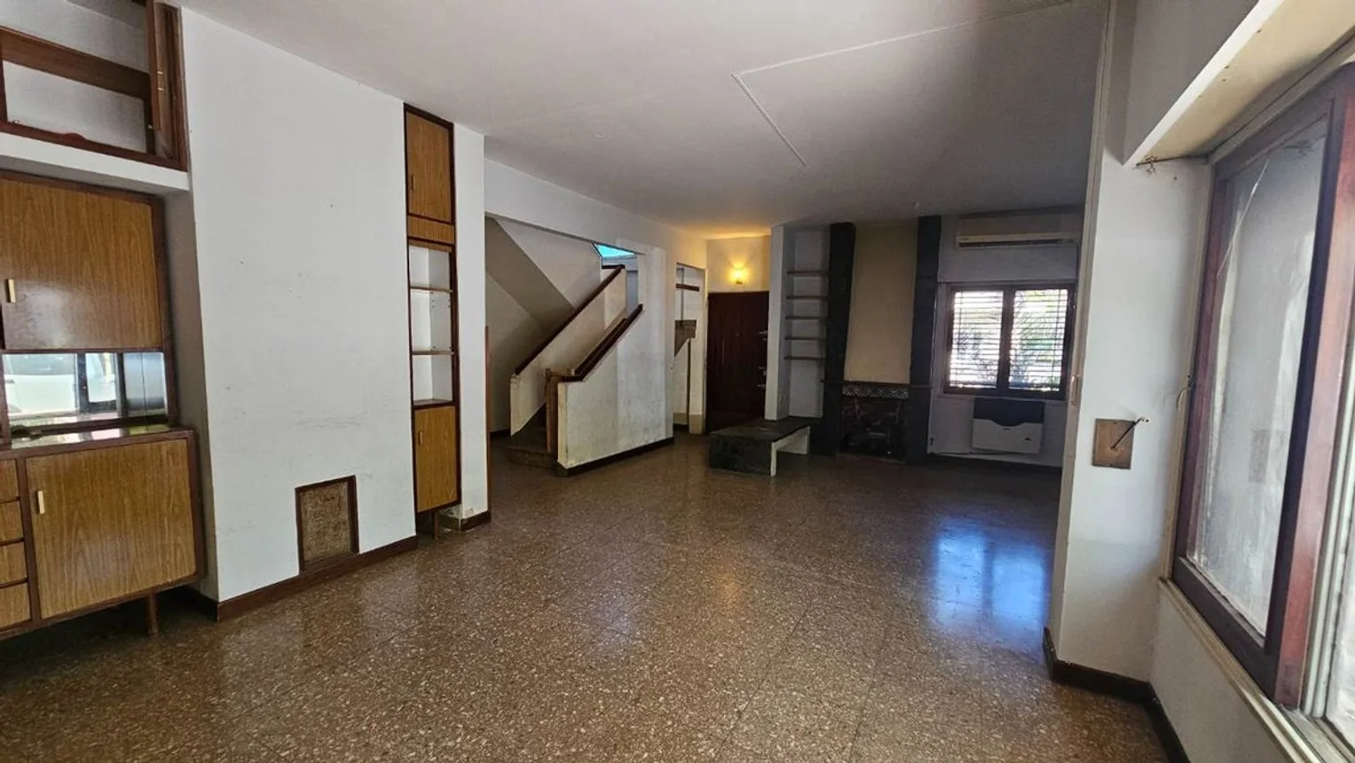 Casa de 3 ambientes en venta en Liniers, Carhue 700