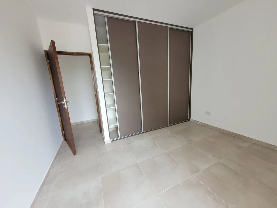 Casa 3 dormitorios 2 baños b° gardens, foto 5