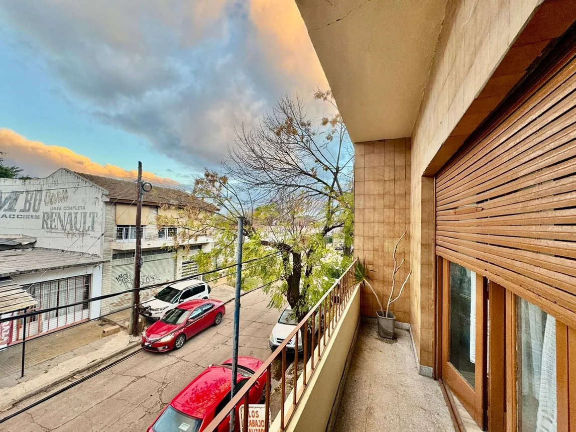 Dúplex de 4 ambientes en venta en Villa Tesei, Gluck 3000, foto 5