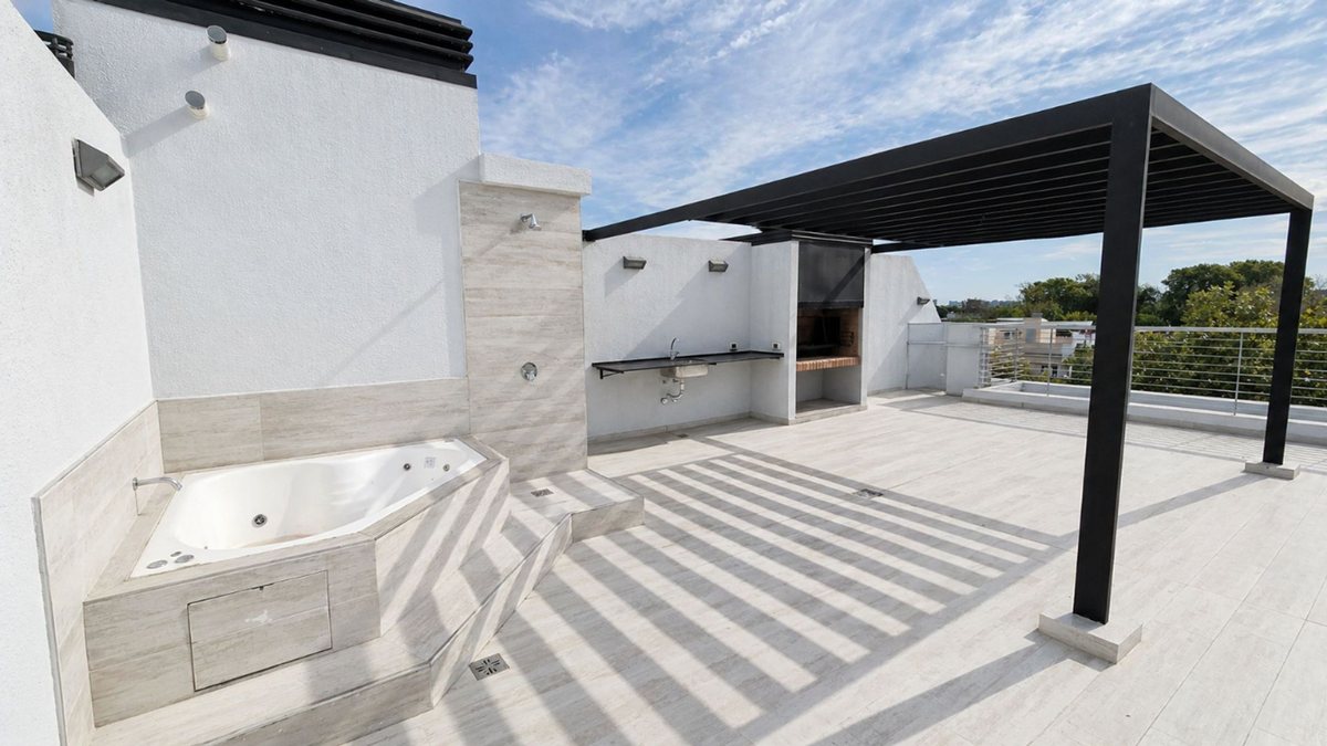 VENTA DEPTO 3 AMB TERRAZA PRIVADA COCHERA BERNAL
