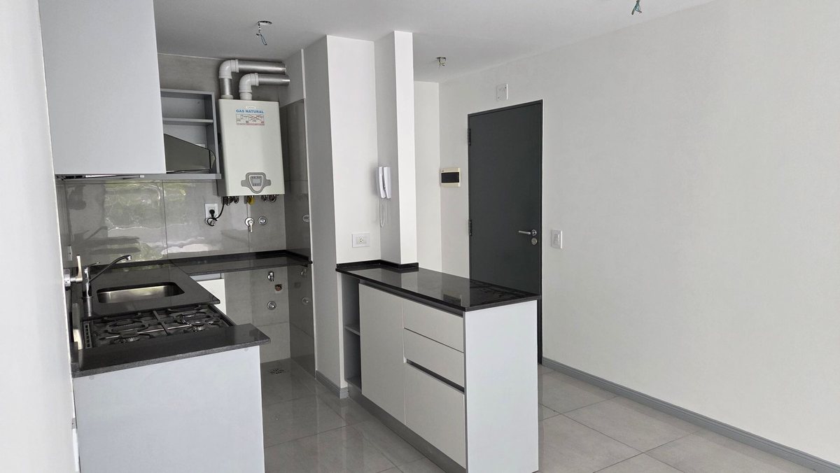 Foto 12 — VENTA DEPTO 3 AMB TERRAZA PRIVADA COCHERA BERNAL