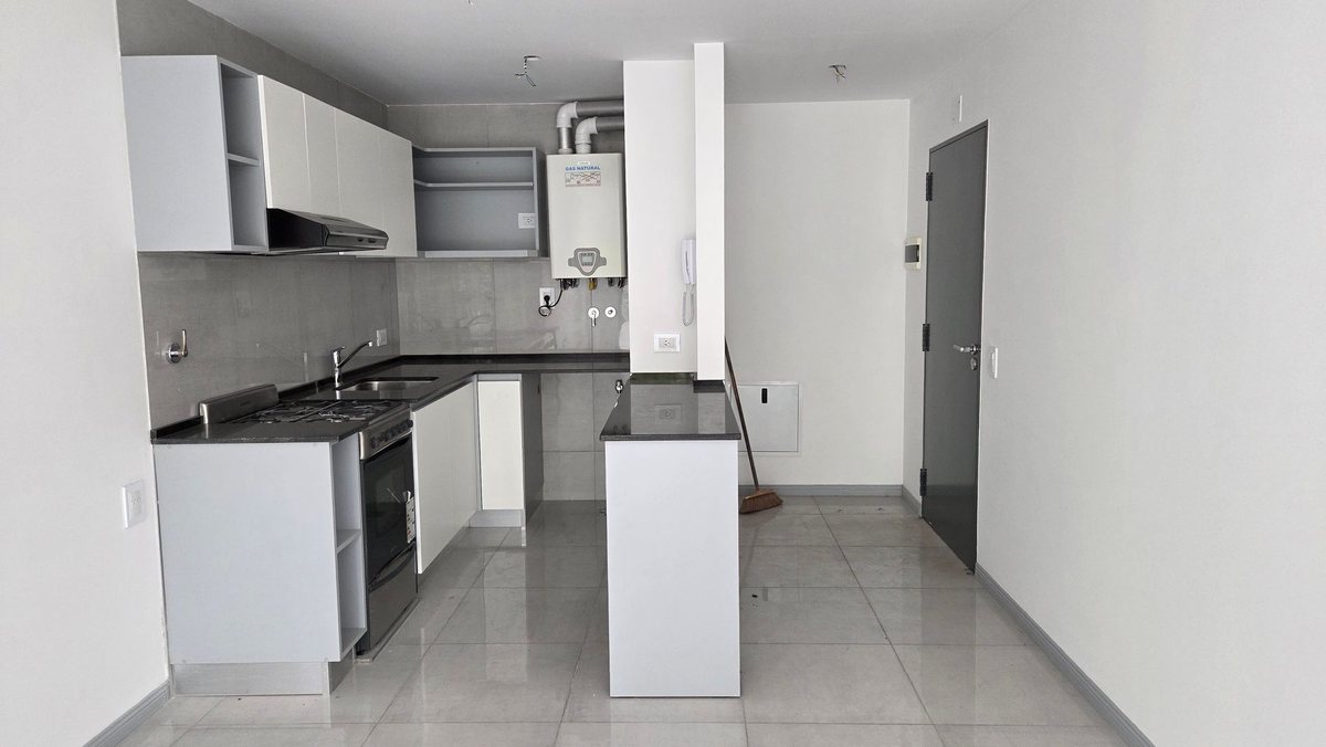 Foto 10 — VENTA DEPTO 3 AMB TERRAZA PRIVADA COCHERA BERNAL