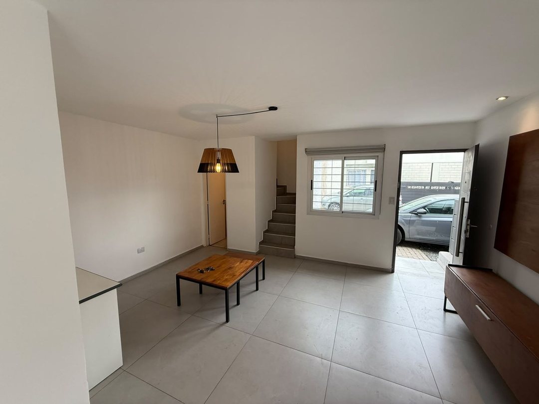 VENTA DUPLEX ZONA NORTE 2 DORMITORIOS
