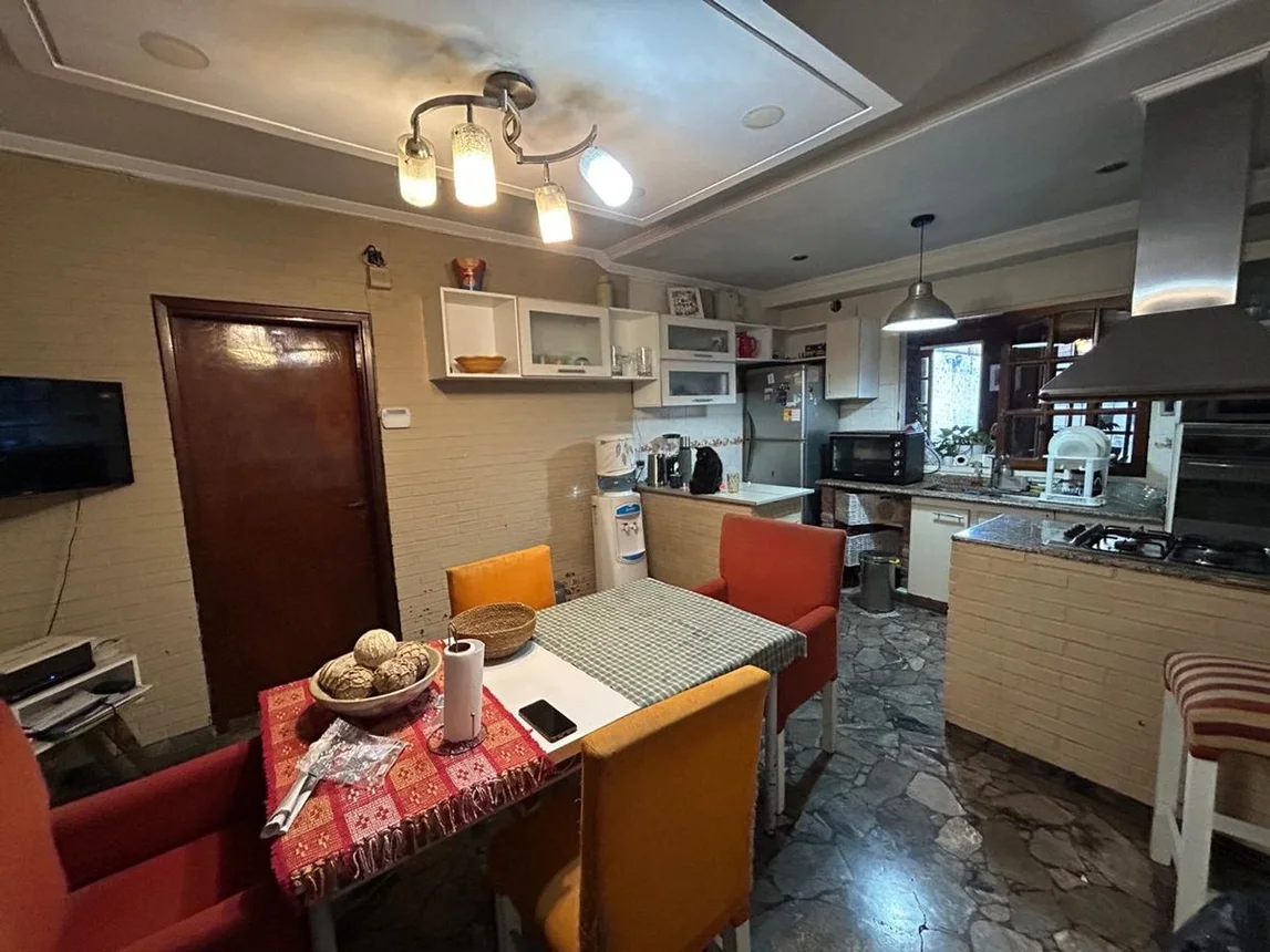 Casa en venta en Villa Luzuriaga, foto 4