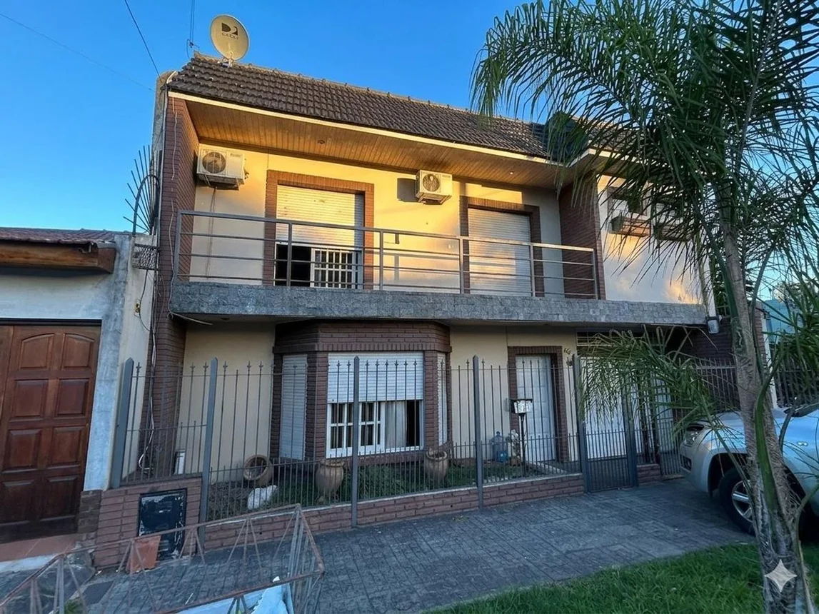 Casa en venta en Villa Luzuriaga
