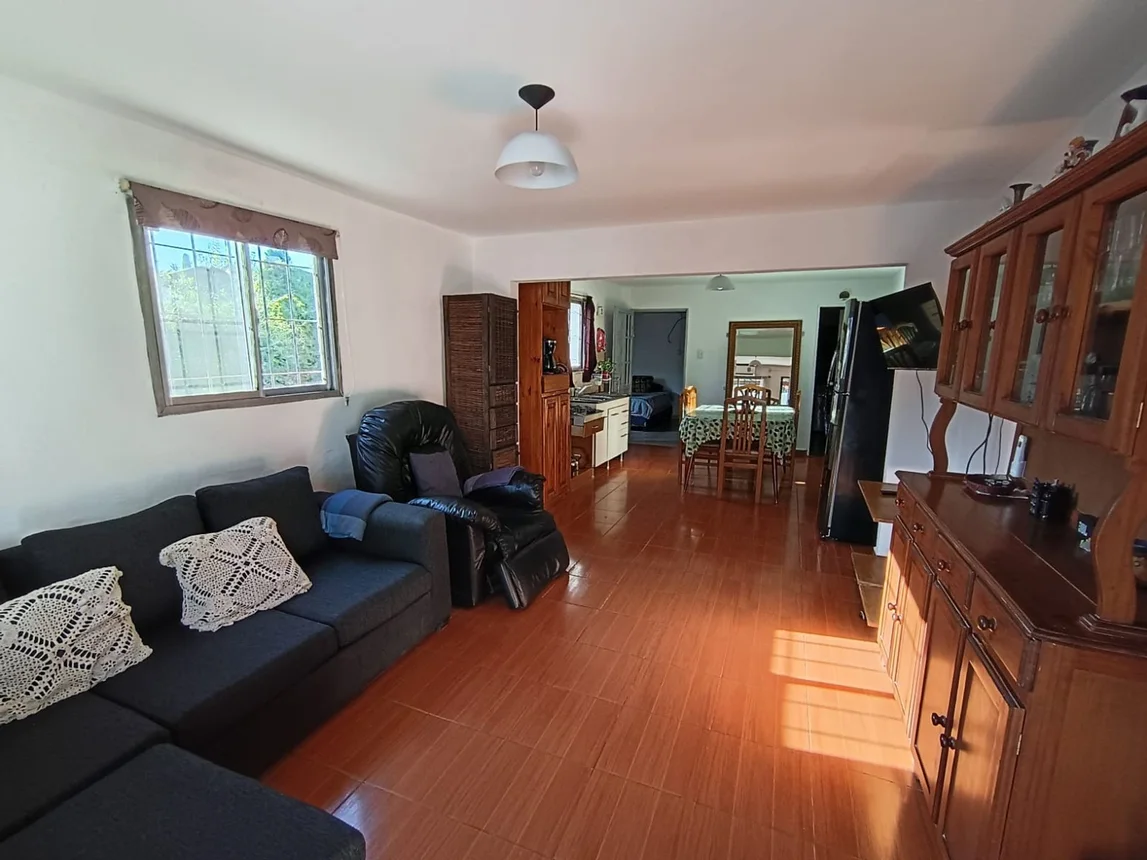 Casa en venta en Manuel Alberti, foto 2