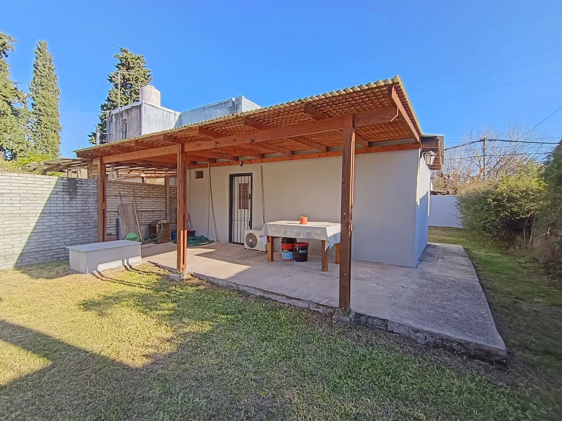 Casa en venta en Manuel Alberti