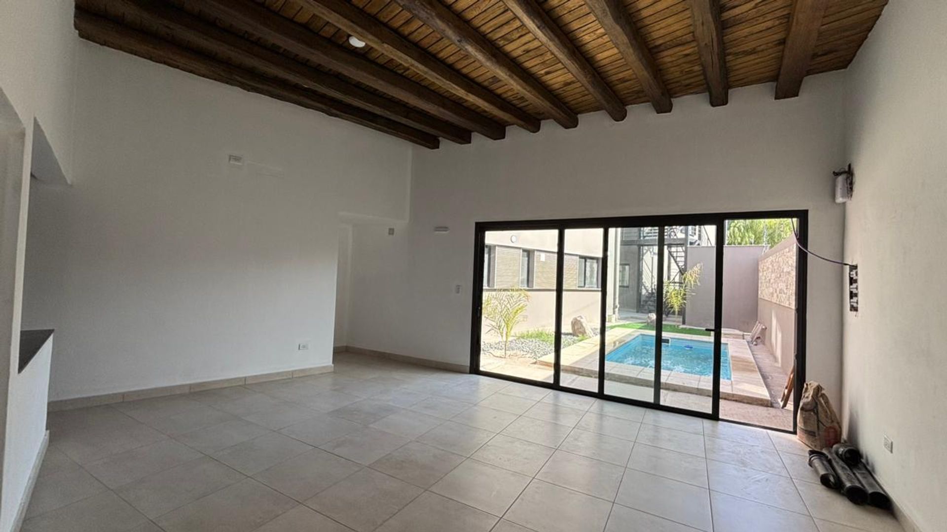 Foto 13 — ALQUILER DEPARTAMENTO CON SUM Y PISCINA (1 HAB)