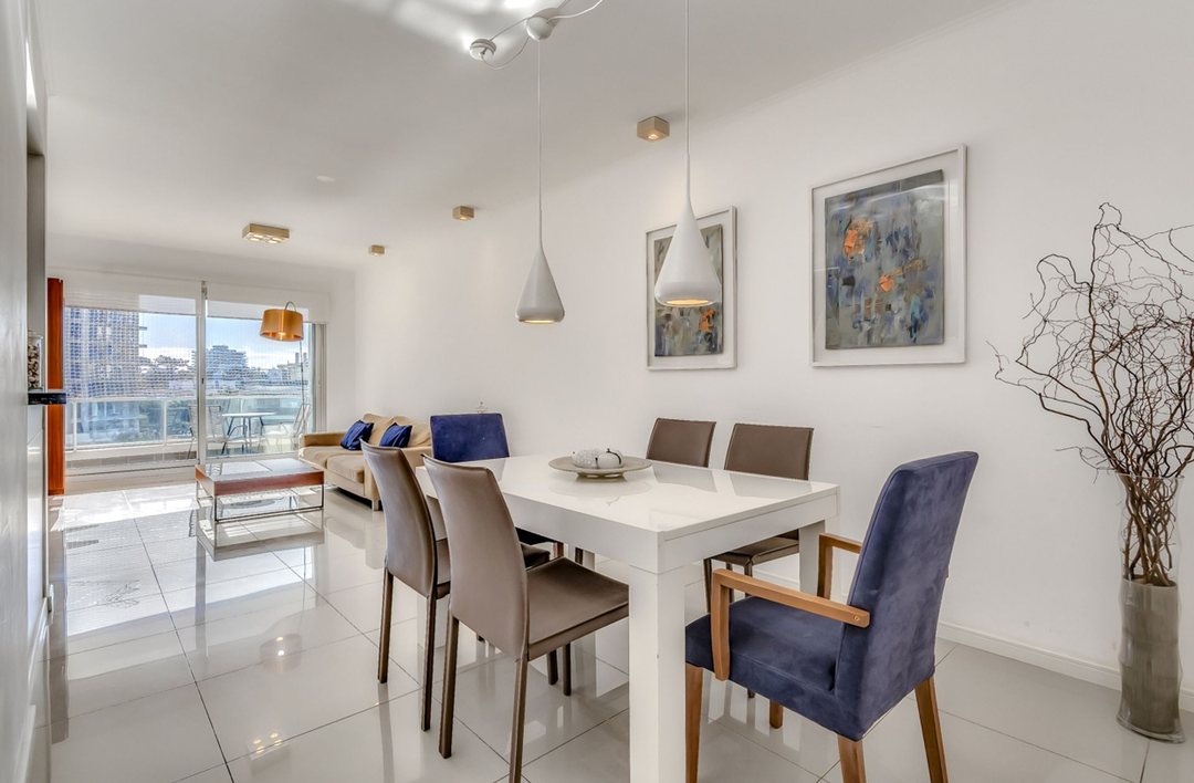 Venta apartamento 2 dormitorios zona Brava