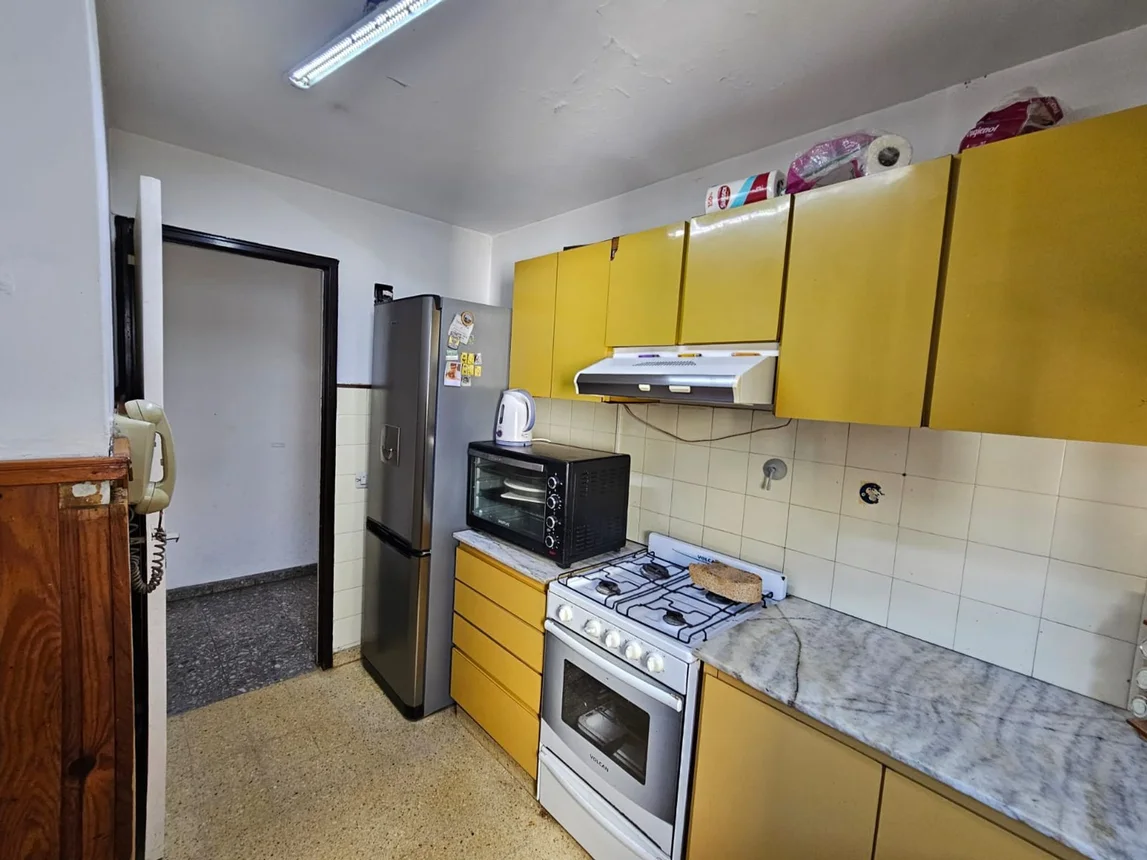Departamento de 3 ambientes en venta en Quilmes, Garibaldi 200