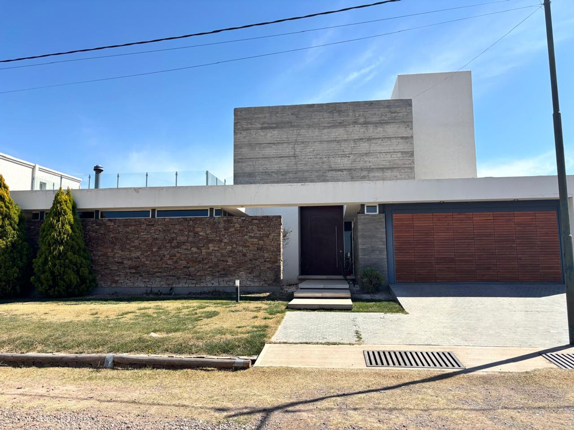 Casa en Avenida Mathus Hoyos 4200