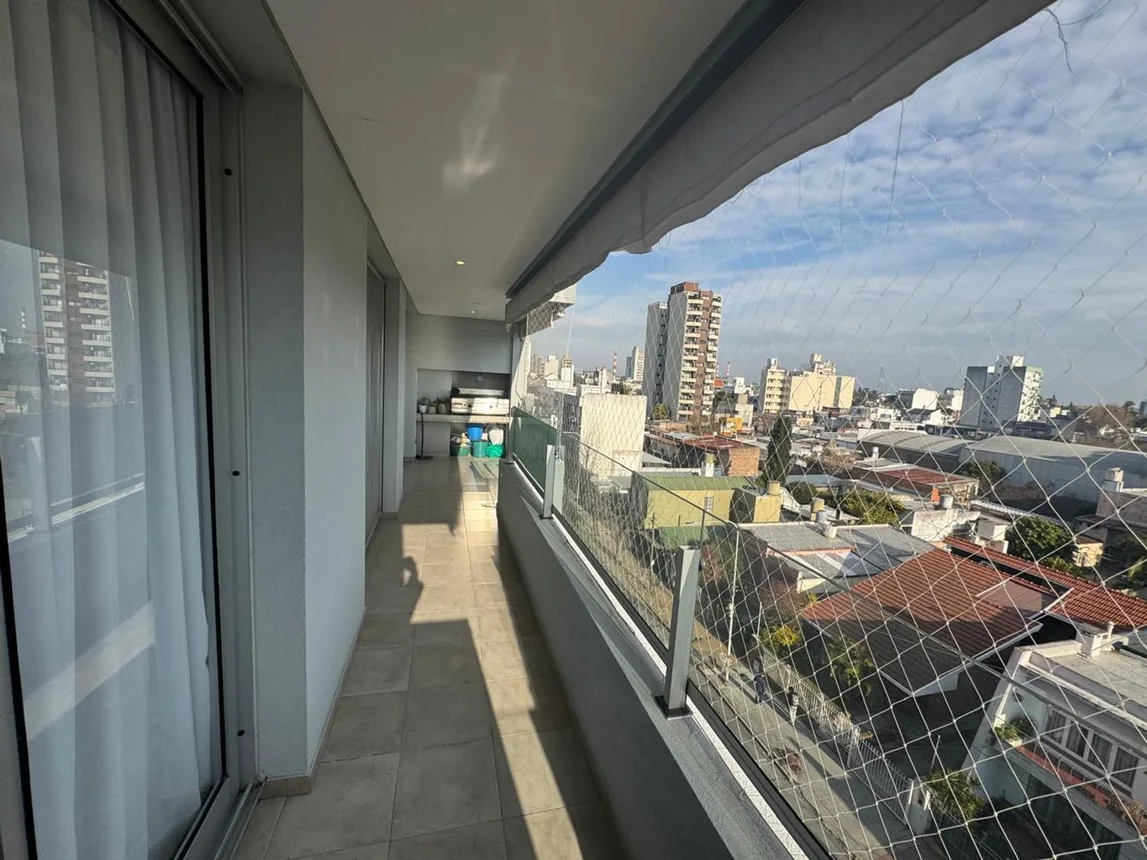 Departamento de 3 ambientes en venta en Berazategui, Calle 149 1100