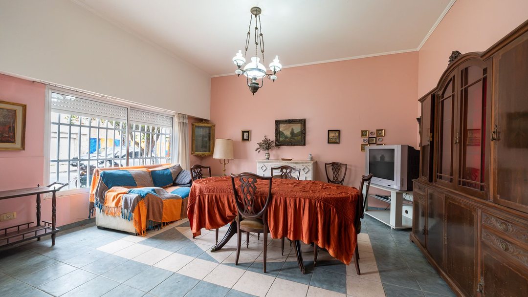CASA EN VENTA 3 DORMITORIOS B.ESPAÑA Y HOSPITALES