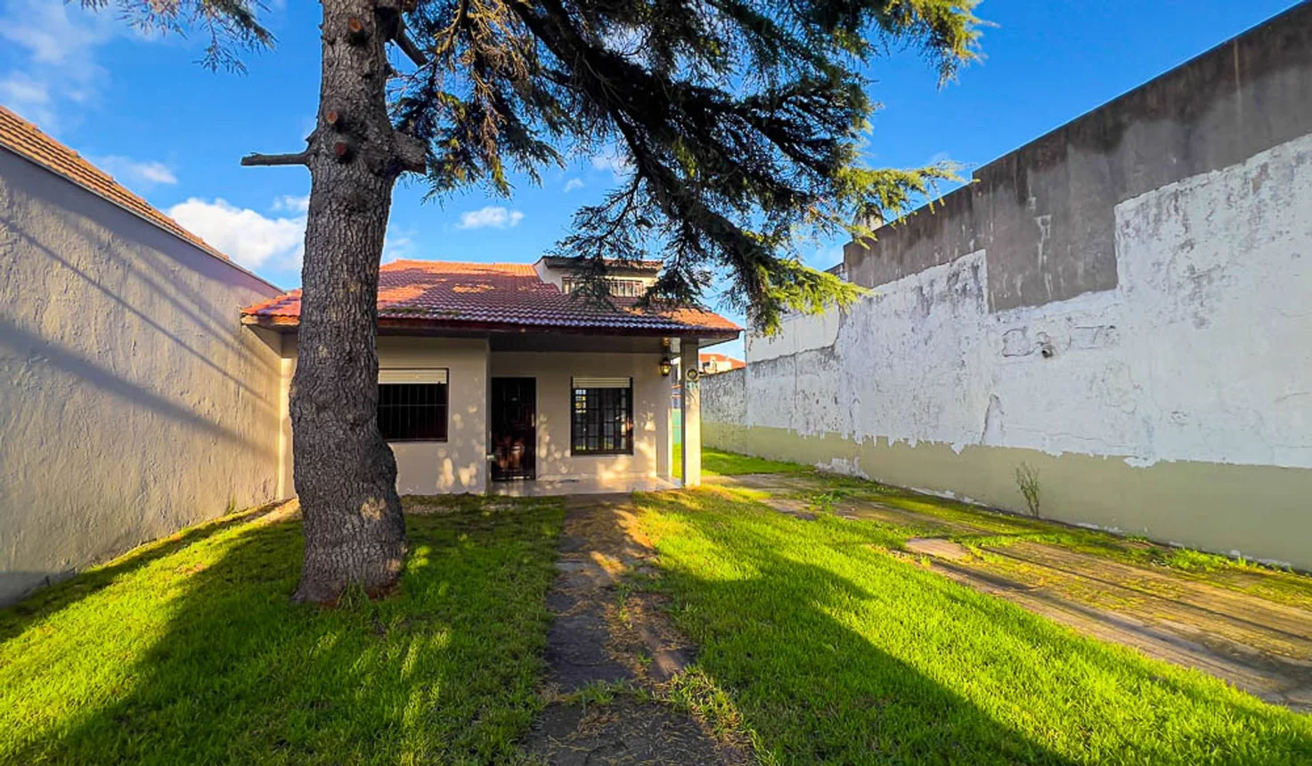 Casa de 3 ambientes en venta en Mar del Plata, Arana y Goiri 6200
