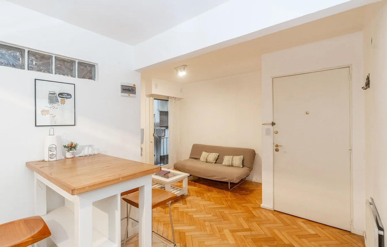 Departamento de 2 ambientes en alquiler en Recoleta, Av. Quintana 200