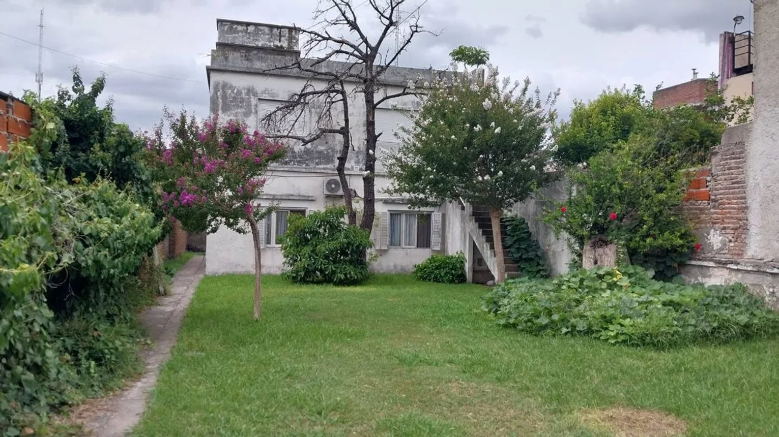 Casa en venta en Lanús Oeste, foto 2