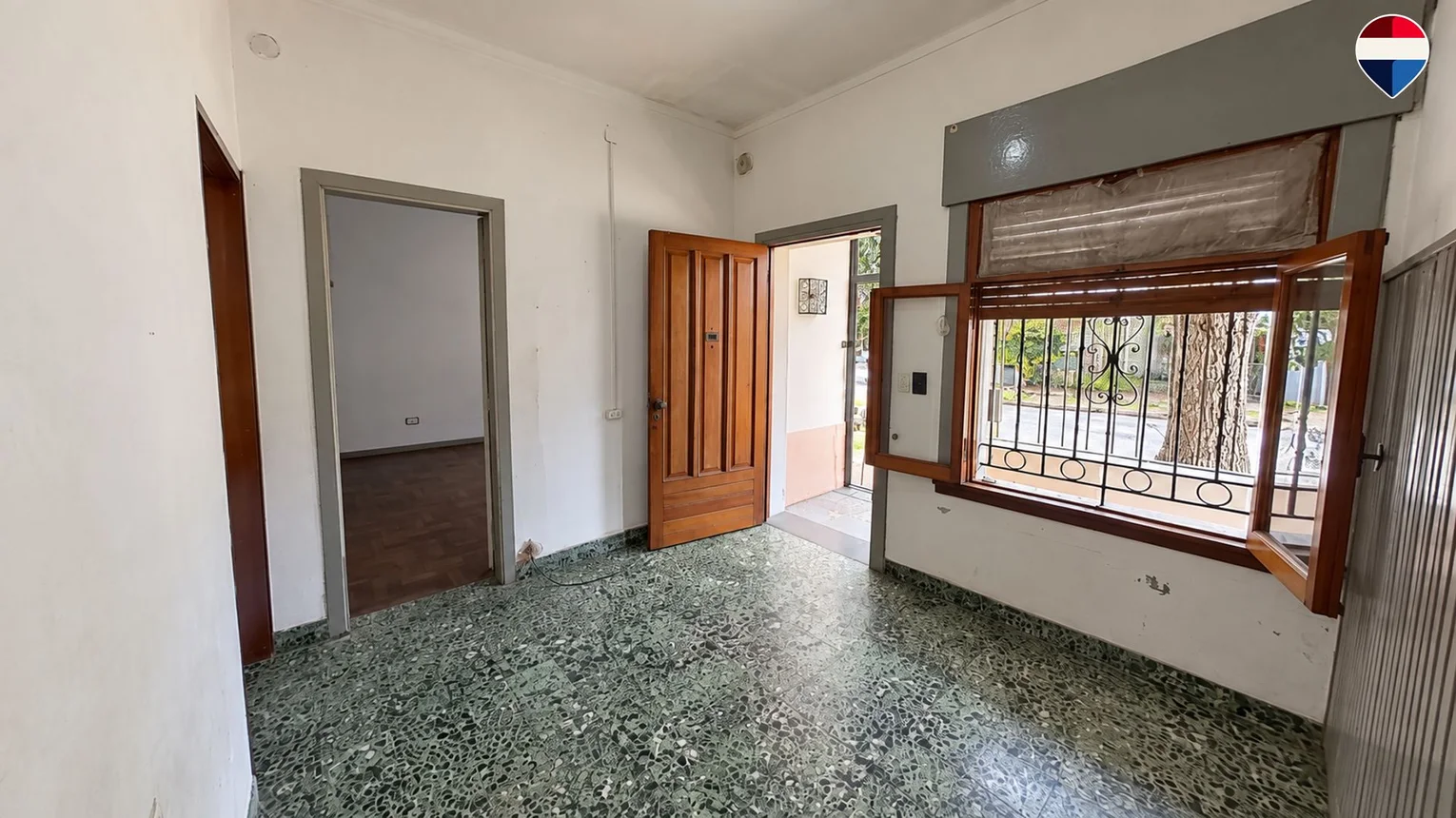 Casa de 4 ambientes en venta en Morón, Juan José Paso 500, foto 2