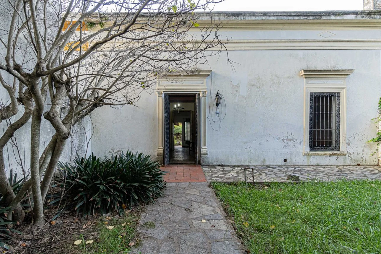 Casa en venta en San Miguel, Vicente López 1900