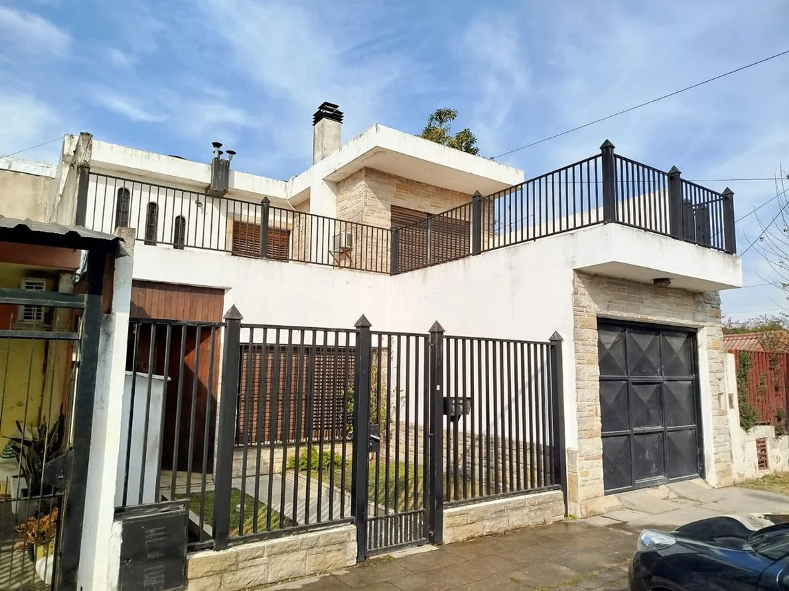 Casa de 4 ambientes en venta en José C. Paz, Matheu 1300