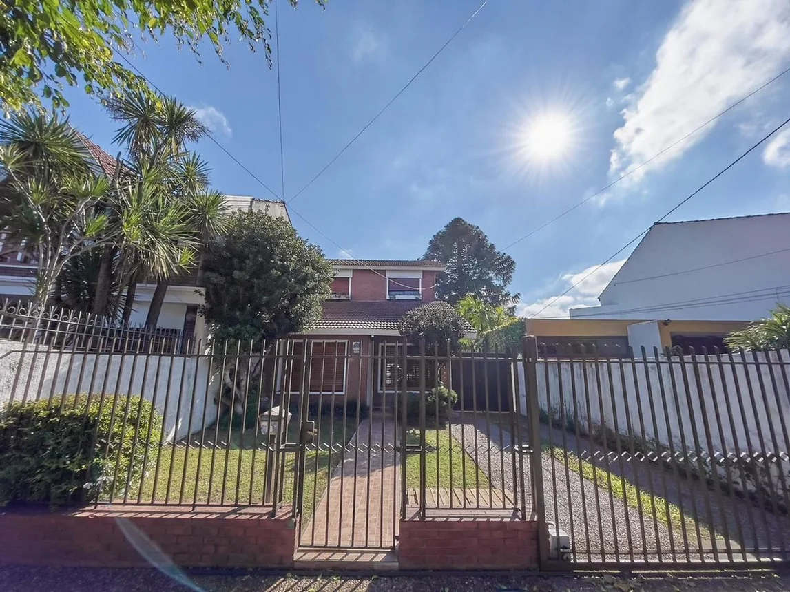 Casa en venta en Temperley, foto 2