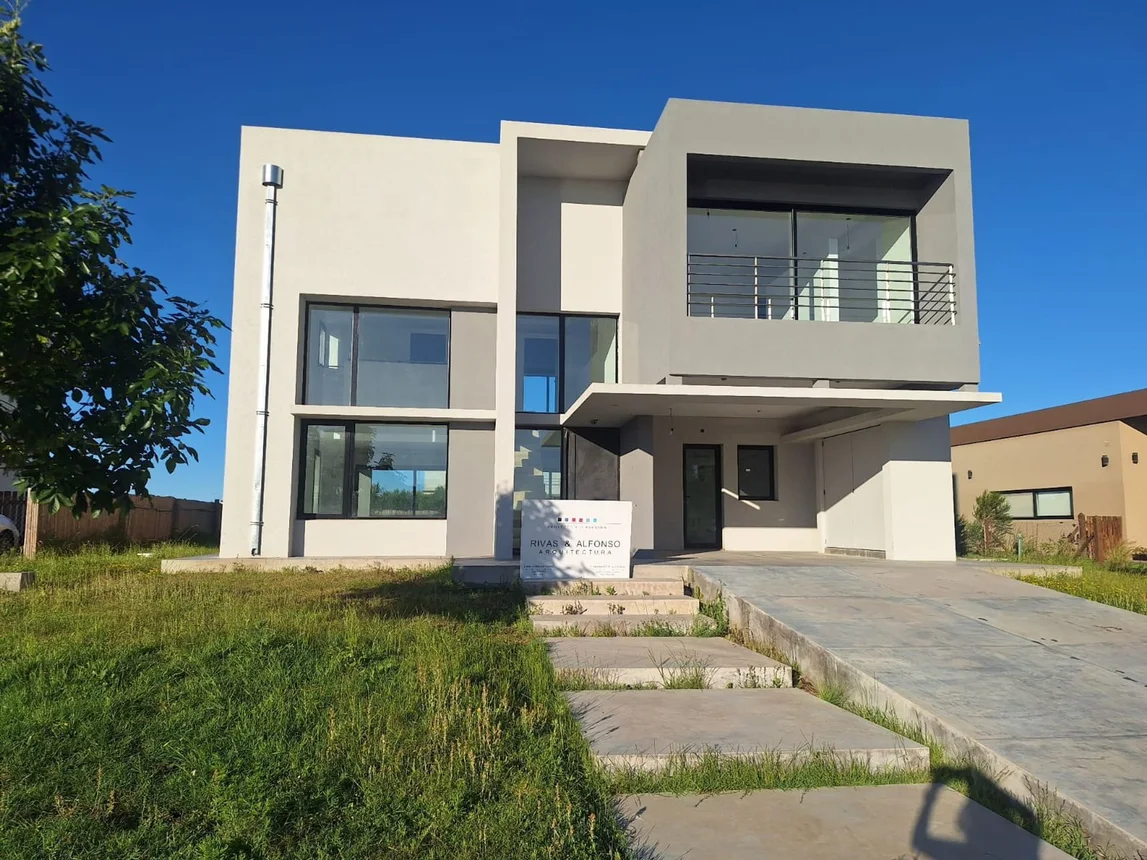 Casa de 5 ambientes en venta en Hudson, Barrio Villalobos Hudson 0, foto 2