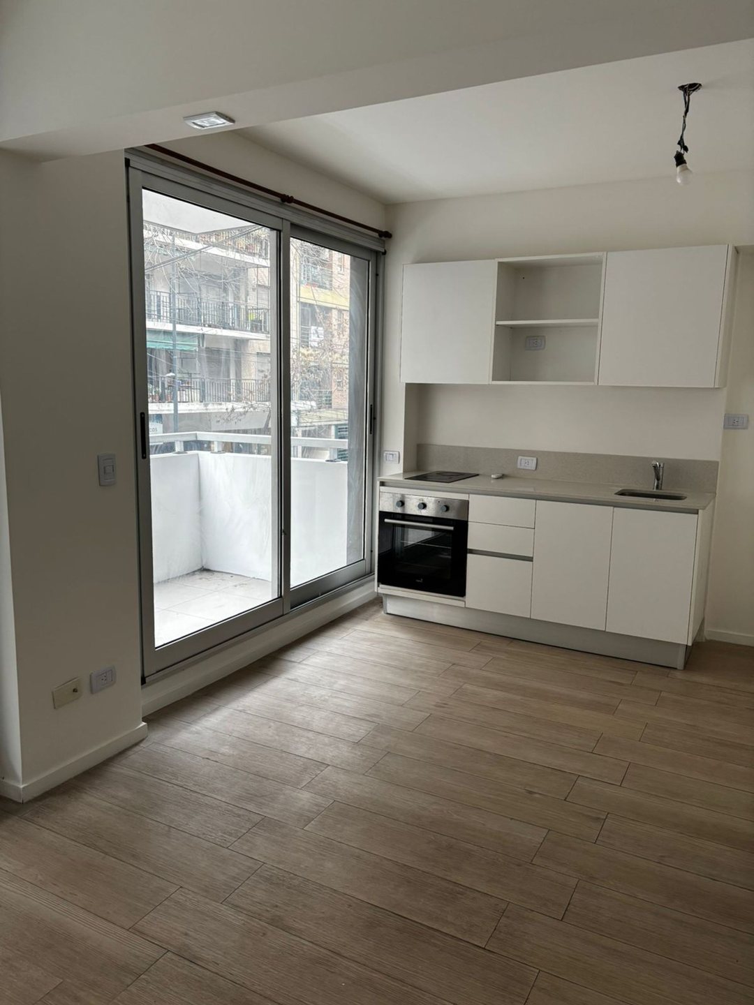ALQUILER MONOAMBIENTE CON BALCÓN - BELGRANO